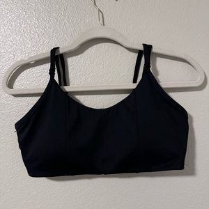 PINK Ultimate Lightly Lined Scoop Sports Bra